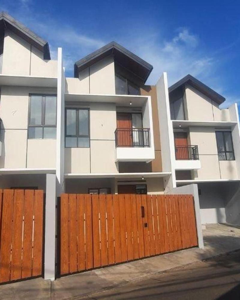 Rumah 2 Lantai Nyaman dan Strategis di Pamulang Rumah 2 Lantai Nyaman dan Strategis di Pamulang